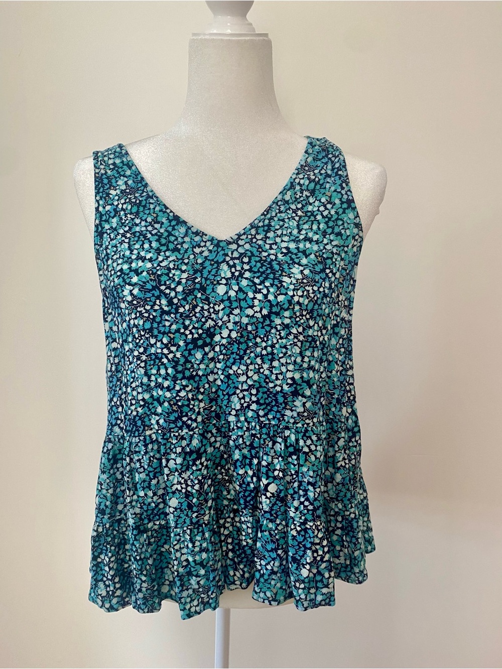 LOFT Blue Floral Tiered Peplum V Neck Sleeveless Blouse Tank